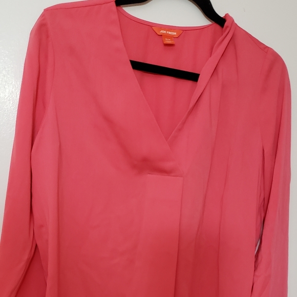 Pink blouse. Perfect for office job. - Picture 2 of 4